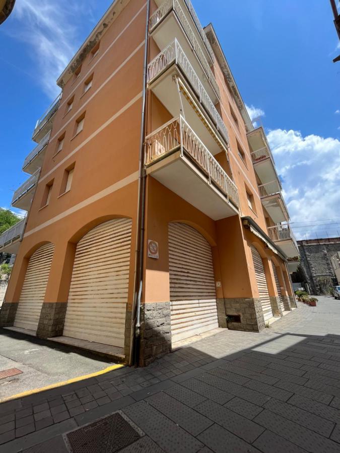 Moneglia Beach Downtown 外观 照片